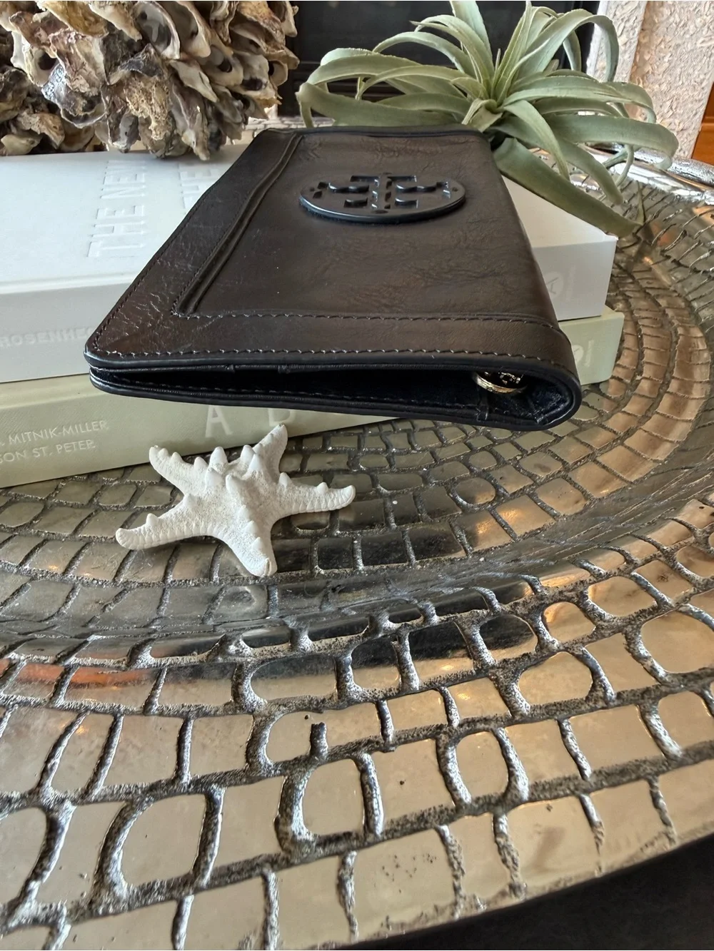 TORY BURCH SUKI REVA BLACK LEATHER FOLD OVER CLUTH